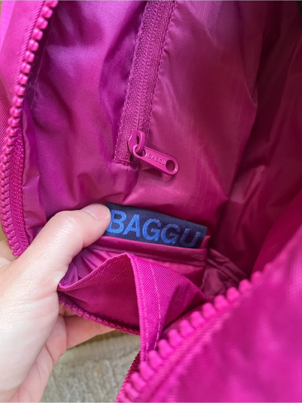 BAGGU Deep Fuchsia Bowler Bag BNWT - Picture 9 of 15